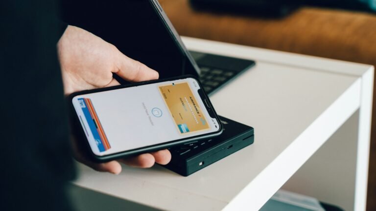 Digital Rupee (e₹) in 2026 — Is It Actually Different From UPI?